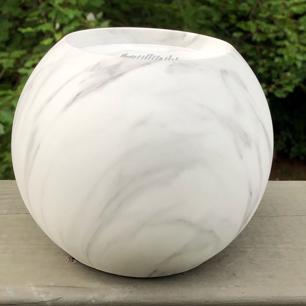 Bath & Body Works White Grey Marble Orb Single Wick Candle Holder